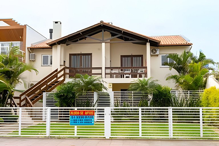 Apartamento 4 - sensacional a poucos passos do mar