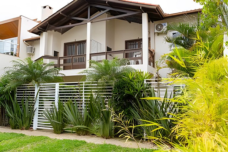 Lindo apartamento a 80m da praia - Apto. 2