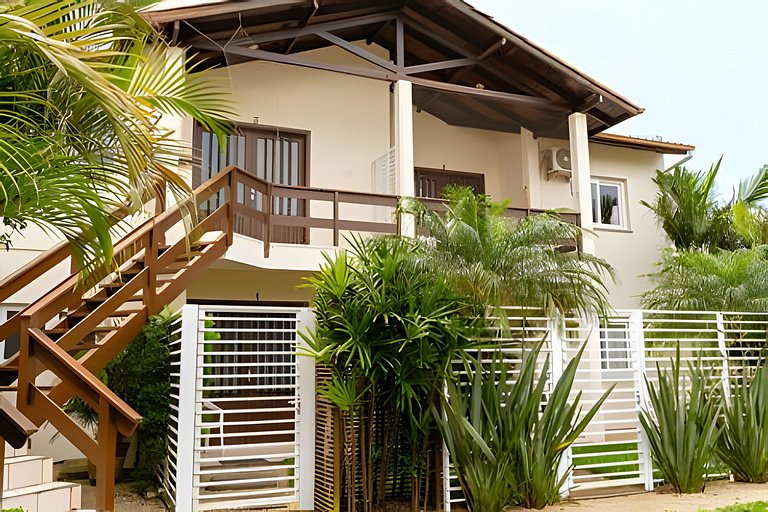 Lindo apartamento a 80m da praia - Apto. 2