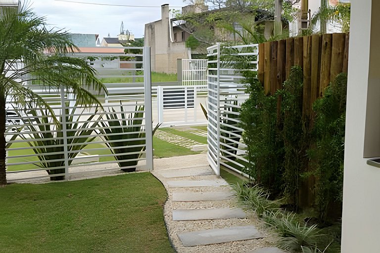 Lindo apartamento a 80m da praia - Apto. 2