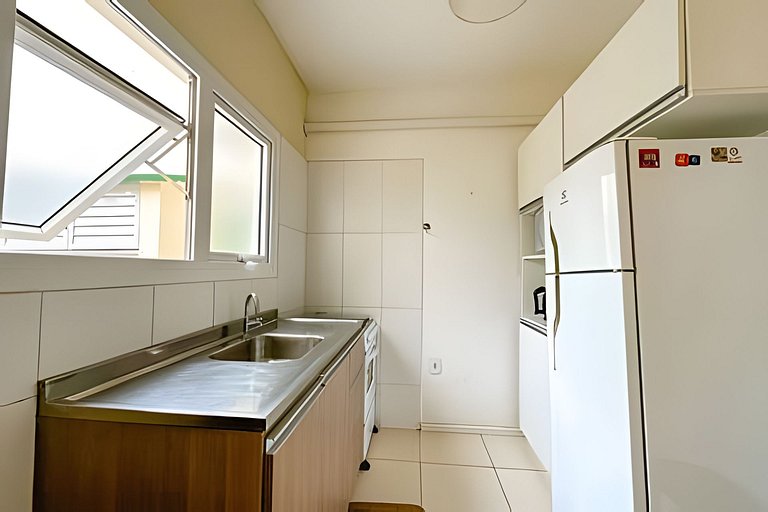 Apartamento 1, térreo p/ 5 pessoas, a 80m da praia
