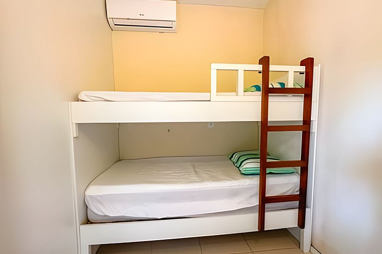Apartamento 1, térreo p/ 5 pessoas, a 80m da praia