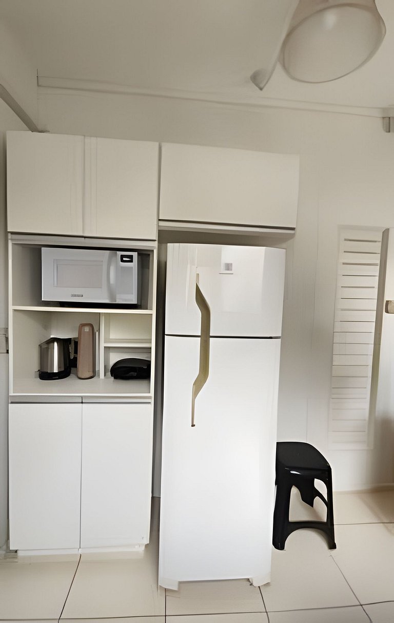 Apartamento 1, térreo p/ 5 pessoas, a 80m da praia
