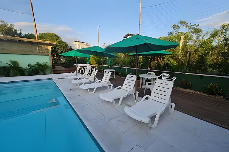 CASA 17 TOP no meio das árvores