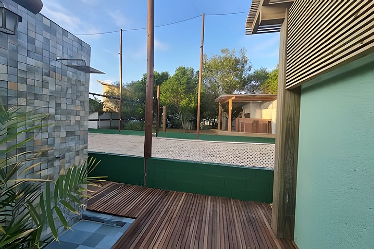 CASA 17 TOP no meio das árvores