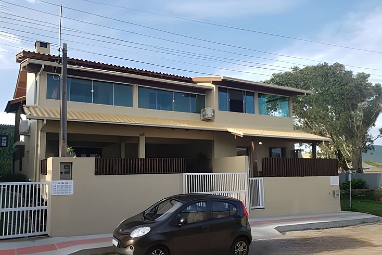 Ap Térreo com pátio top até 8 pessoas – Apto 7