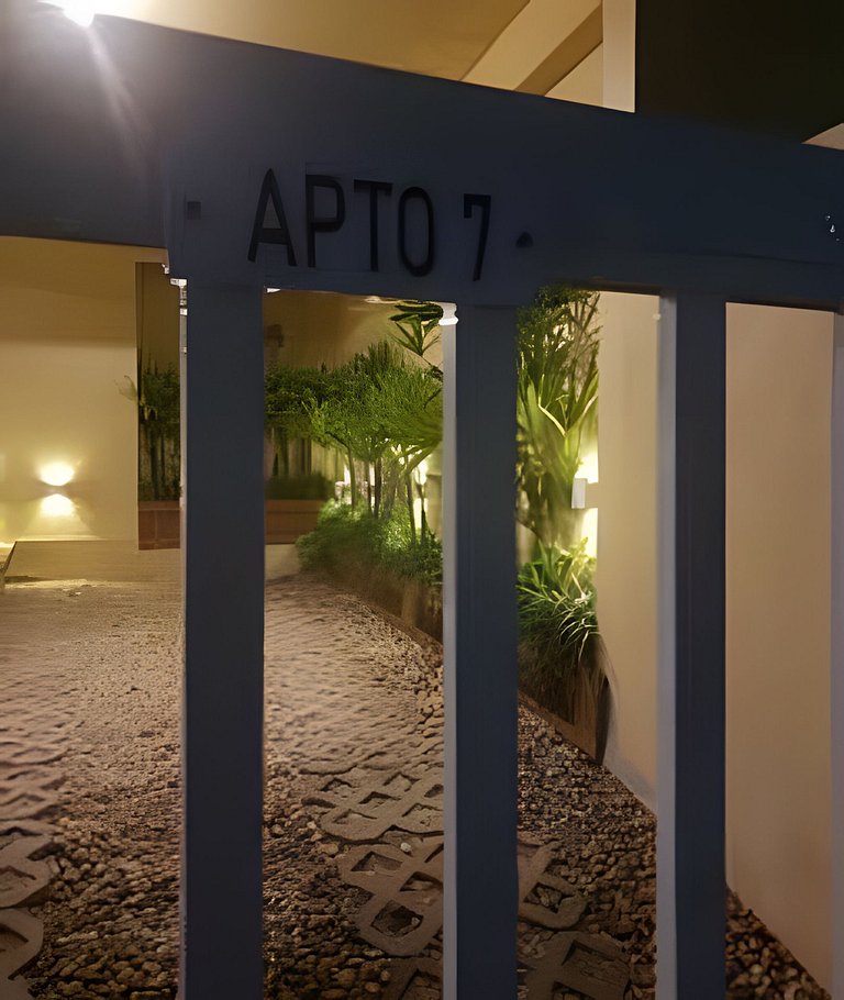Ap Térreo com pátio top p/ até 8 pessoas - Apto 7