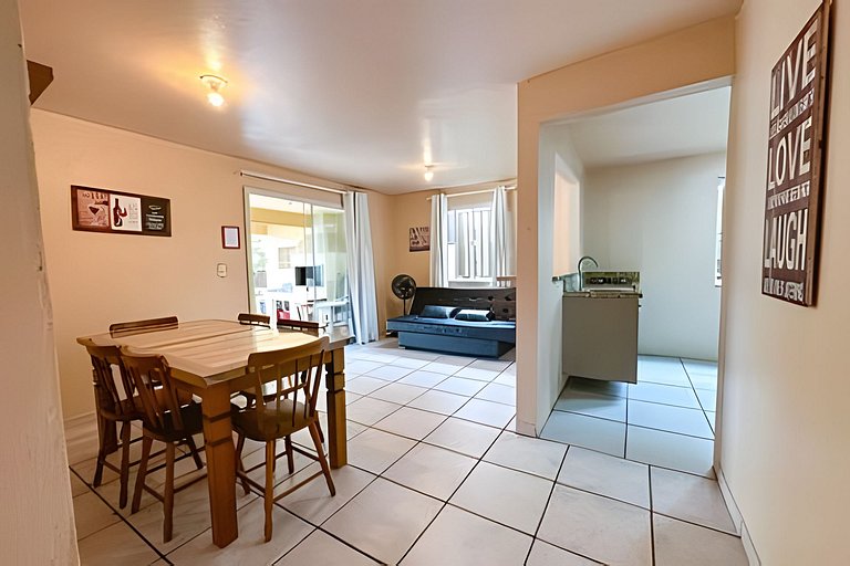 Ap Térreo com pátio top até 8 pessoas – Apto 7