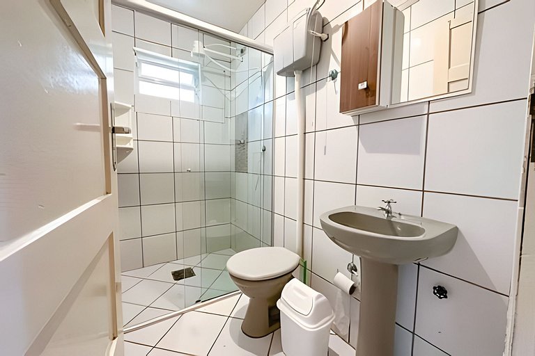 Ap Térreo com pátio top até 8 pessoas – Apto 7