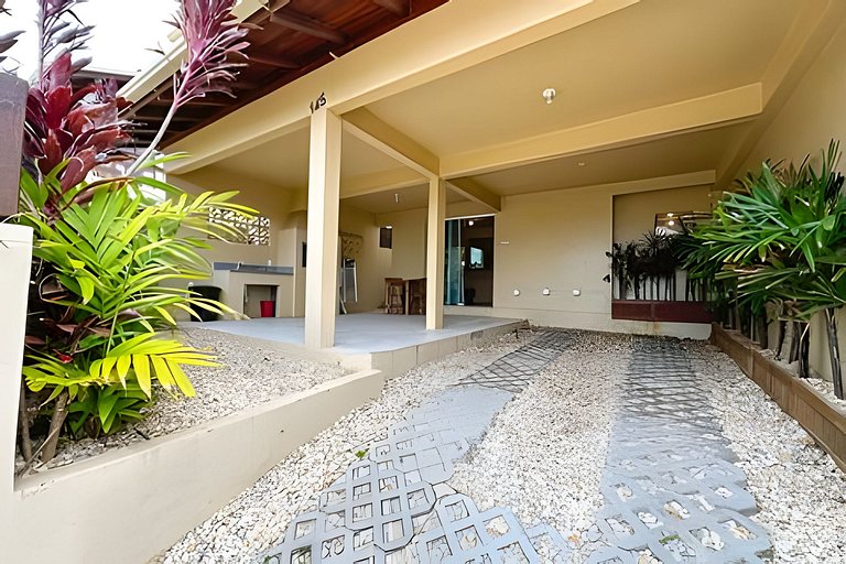 Ap Térreo com pátio top até 8 pessoas – Apto 7