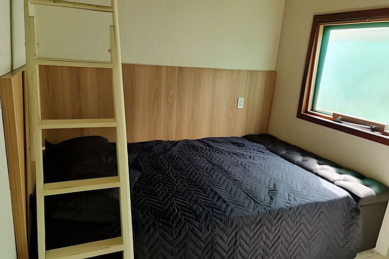 CASA 17 TOP no meio das árvores