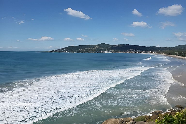 Ótimo apartamento a poucos metros do mar - Apto 5