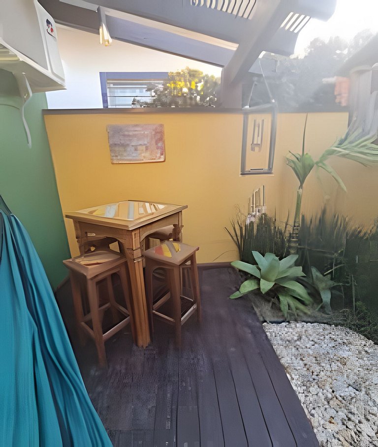 Flat. 3 Excelente beira-mar