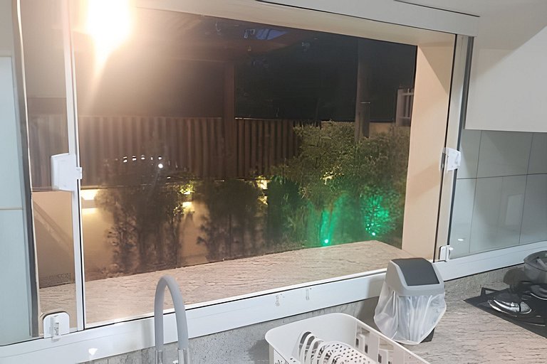 Maravilhosa casa com vista para o mar
