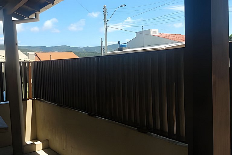 Novo, no centro e a 180m da Av. Beira Mar - Apto 8
