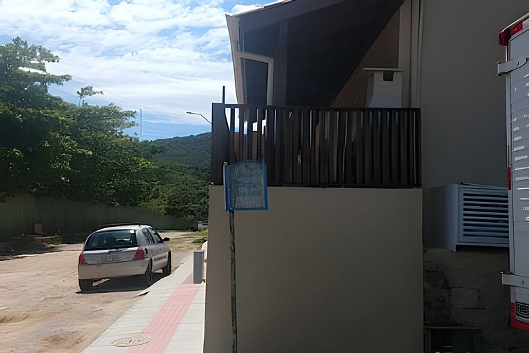 Novo, no centro e a 180m da Av. Beira Mar - Apto 8
