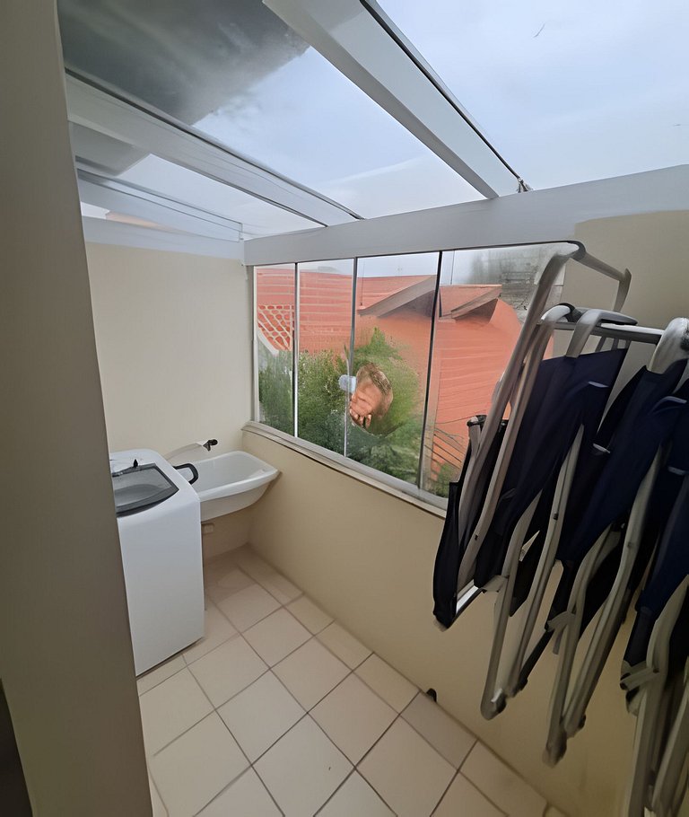 Apartamento 4 - sensacional a poucos passos do mar