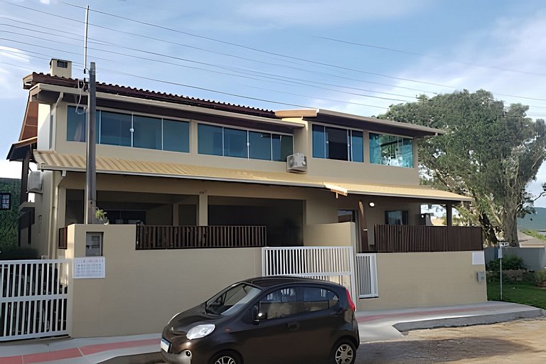 Ap Térreo com pátio top até 8 pessoas – Apto 7