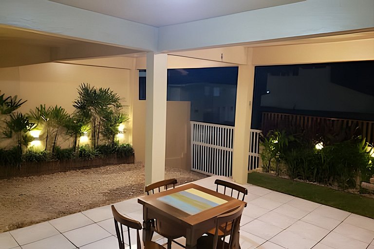 Ap Térreo com pátio top até 8 pessoas – Apto 7