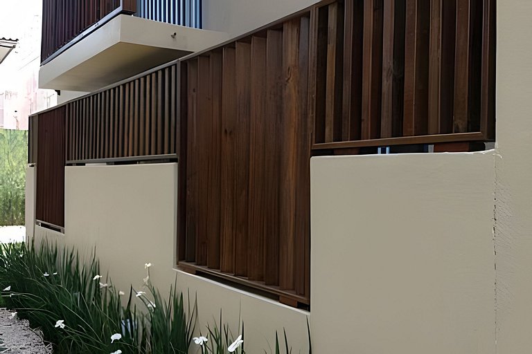 Ap Térreo com pátio top até 8 pessoas – Apto 7