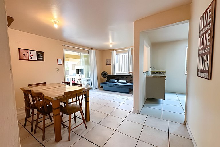 Ap Térreo com pátio top até 8 pessoas – Apto 7