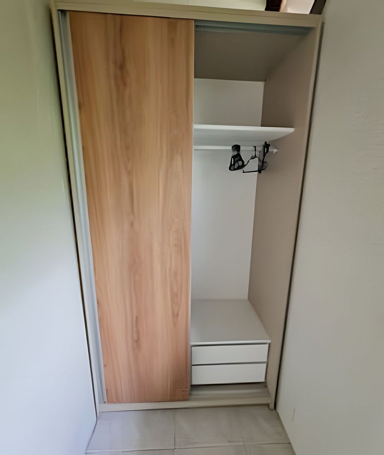 CASA 17 TOP no meio das árvores