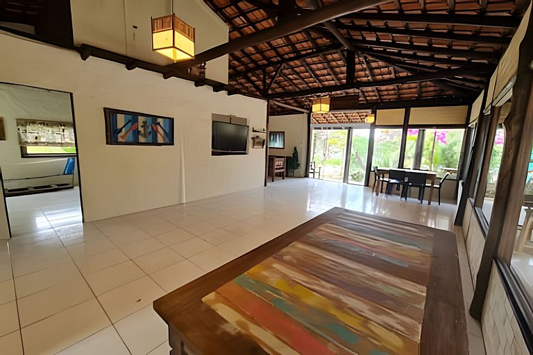 CASA 17 TOP no meio das árvores