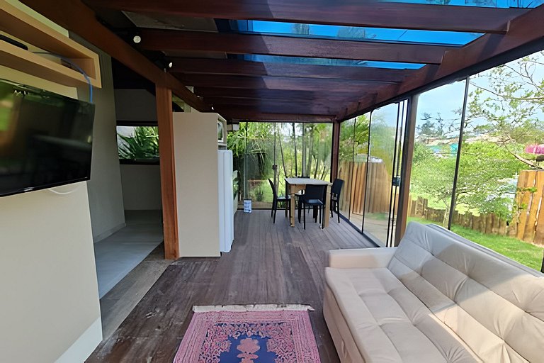 CASA 17 TOP no meio das árvores