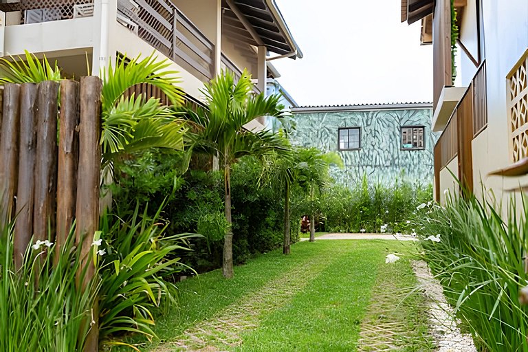 Ótima casa de praia a poucos passos do mar