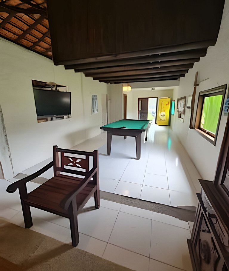 CASA 17 TOP no meio das árvores