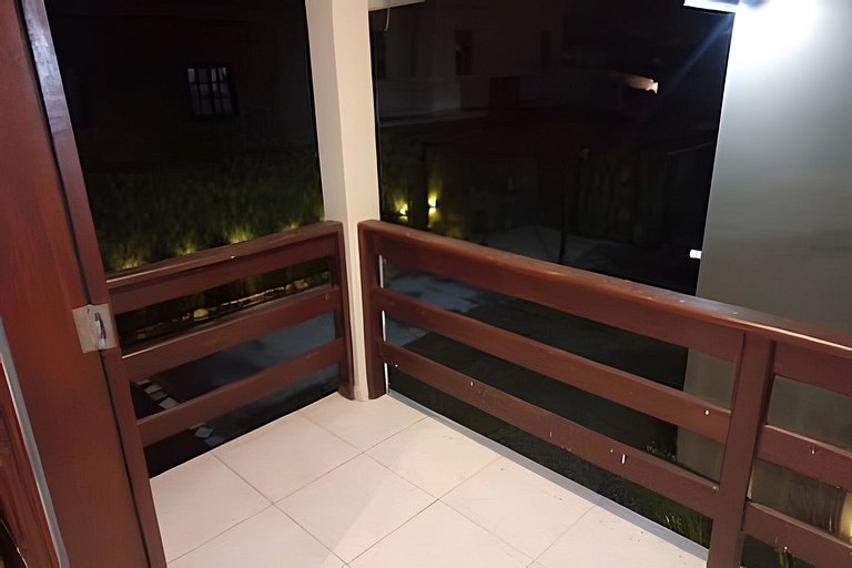Ótima casa de praia a poucos passos do mar