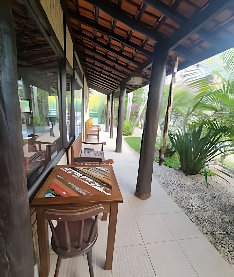 CASA 17 TOP no meio das árvores