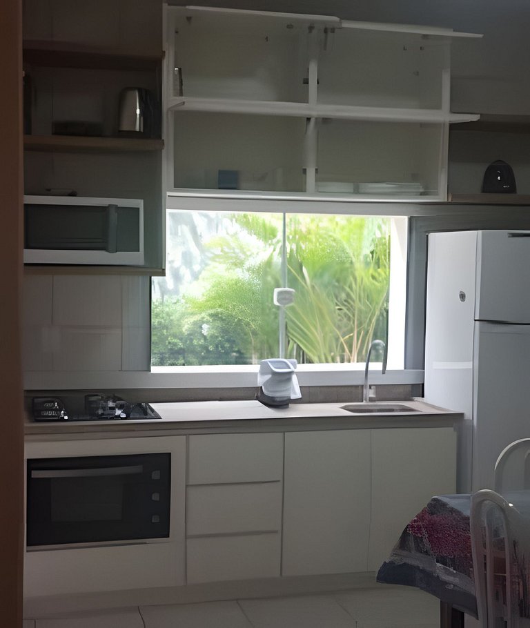 Ótima casa de praia a poucos passos do mar