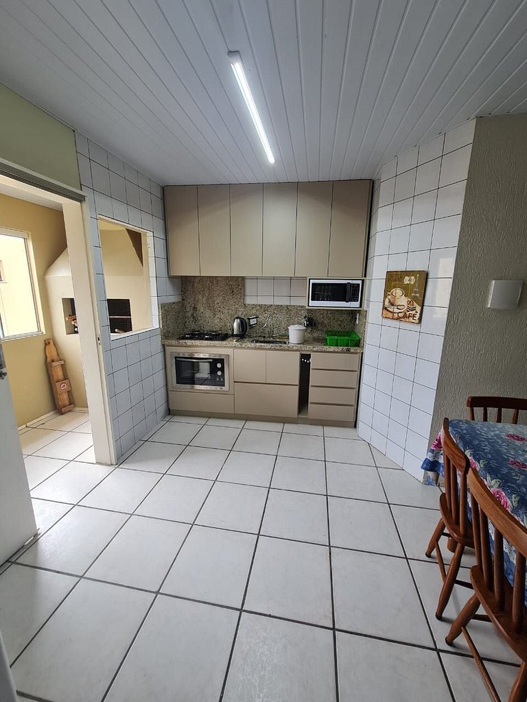 Ótimo apartamento a poucos metros do mar - Apto 5